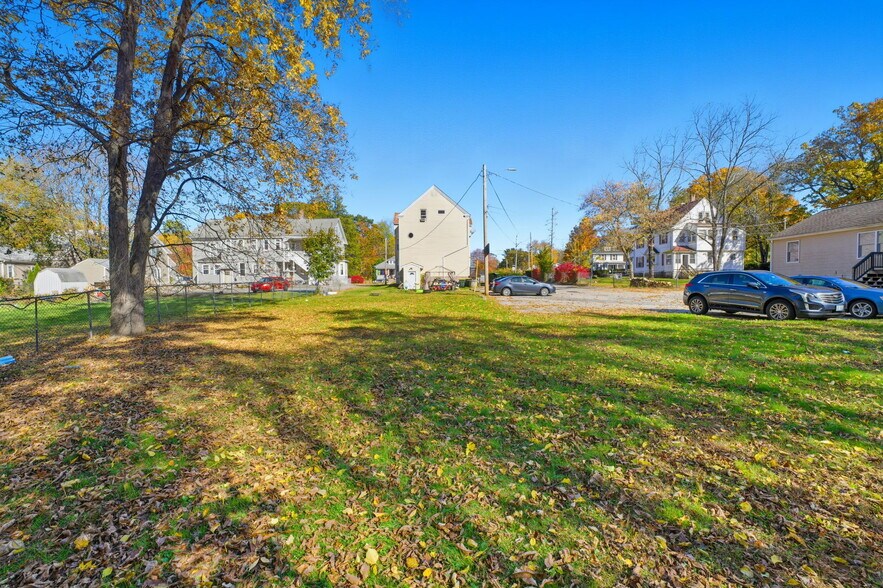 More Photos Of 248 Church St, Pascoag Apartments For Sale