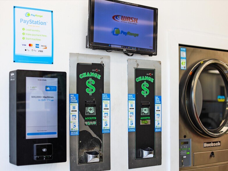 More Photos Of 2203-2215 Gus Thomasson Rd, Dallas Freestanding For Lease