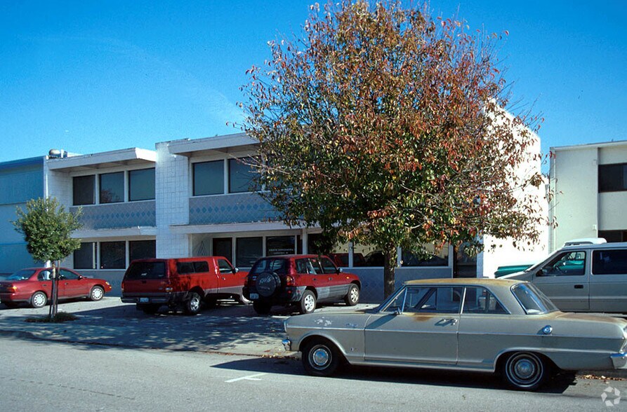More Photos Of 922-926 Industrial Ave, Palo Alto Warehouse For Lease