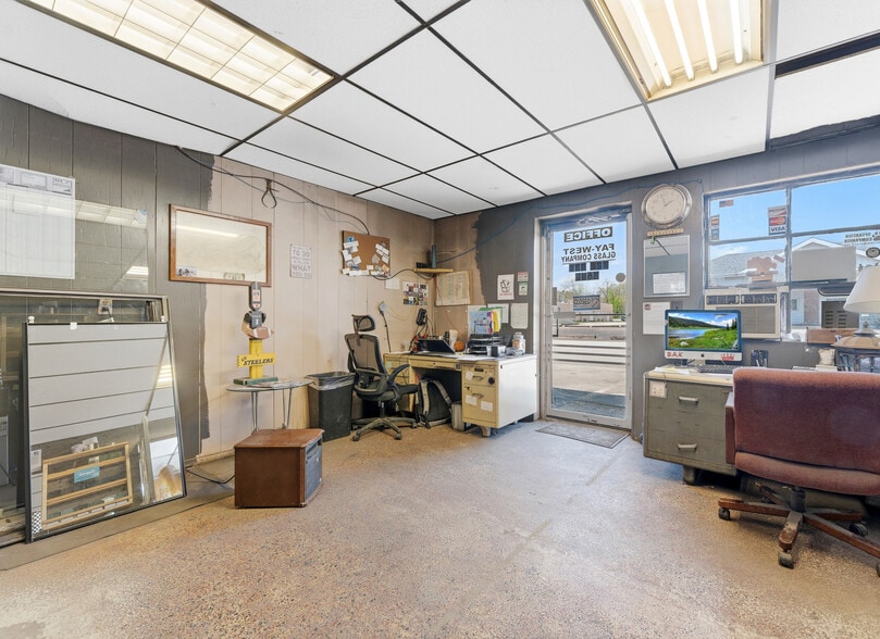 More Photos Of 365-371 S Mount Vernon Ave, Uniontown Freestanding For Sale