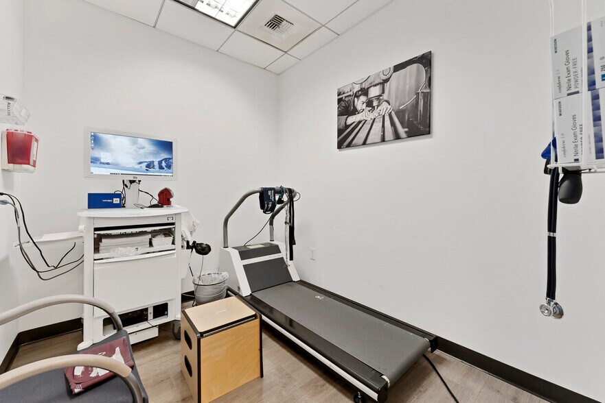 More Photos Of 17232 Red Hill Ave, Irvine Healthcare For Lease