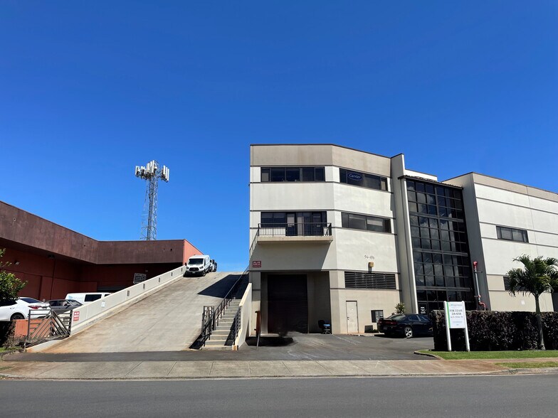 More Photos Of 94-496 Ukee St, Waipahu Warehouse For Lease
