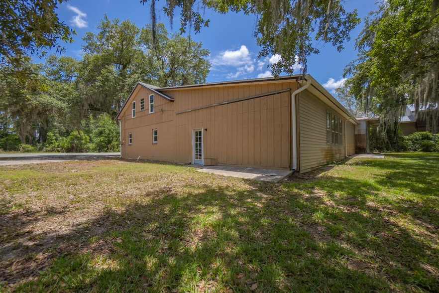 More Photos Of 8929 E Gulf To Lake Hwy, Inverness Auto Repair For Sale