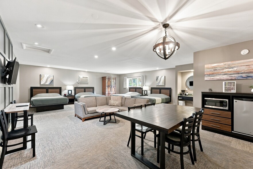 More Photos Of 8127 Chippewa Hwy, Bear Lake Hotel For Sale