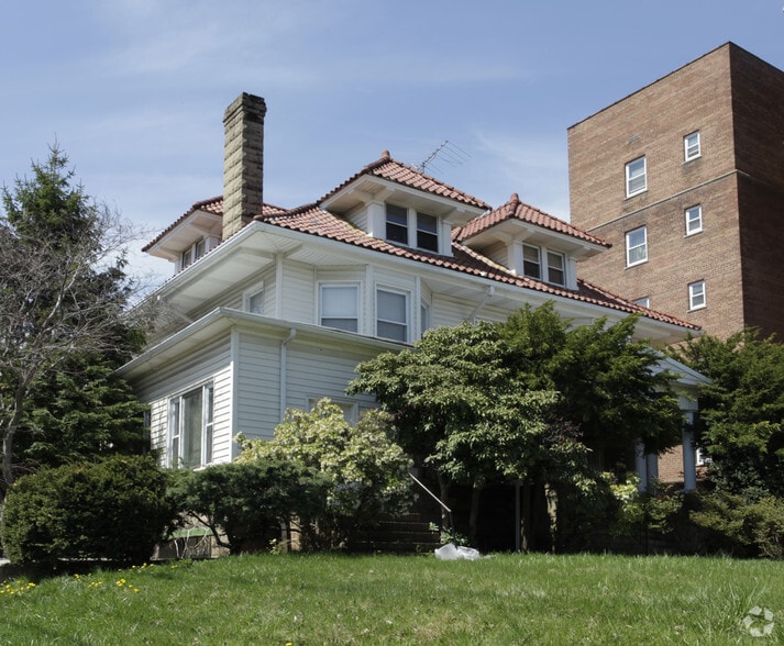 Primary Photo Of 500 Cherry St, Elizabeth Assisted Living For Sale