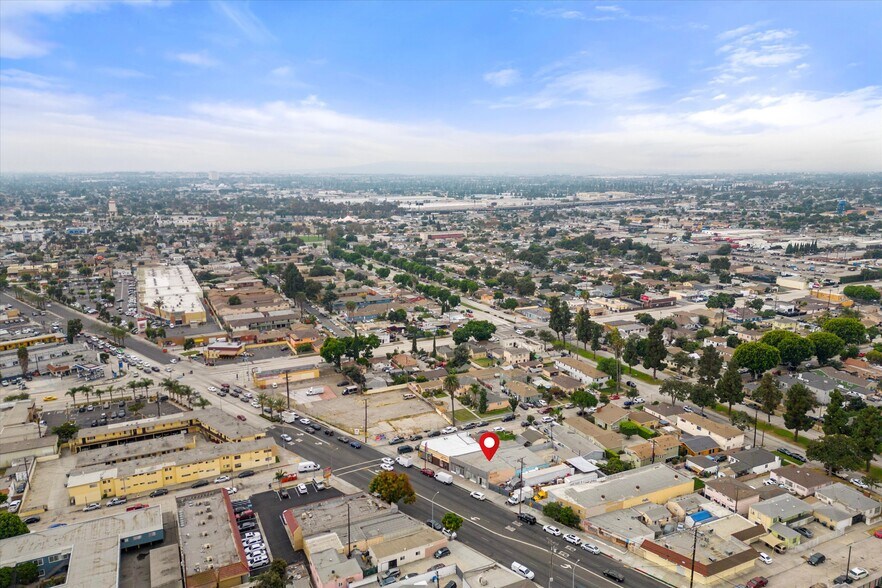 More Photos Of 10523 Long Beach Blvd, South Gate Storefront For Sale