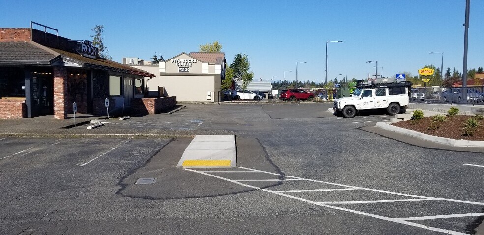 More Photos Of 4010 196th St SW, Lynnwood Restaurant For Sale