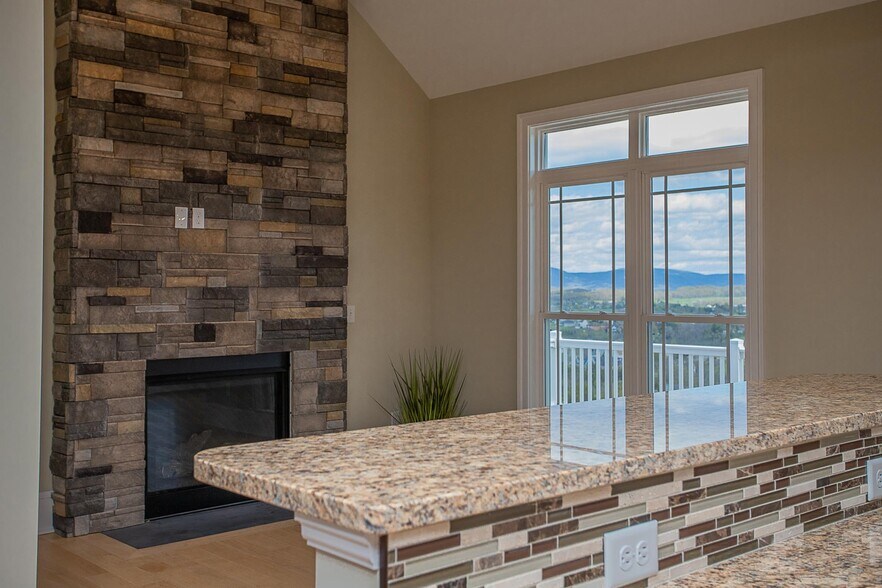 More Photos Of 243 Barrenridge rd, Staunton Specialty For Sale