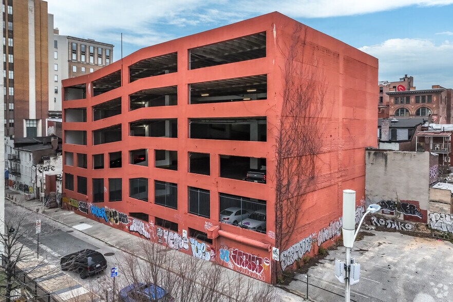 More Photos Of 229 W Saratoga St, Baltimore Parking Garage For Sale