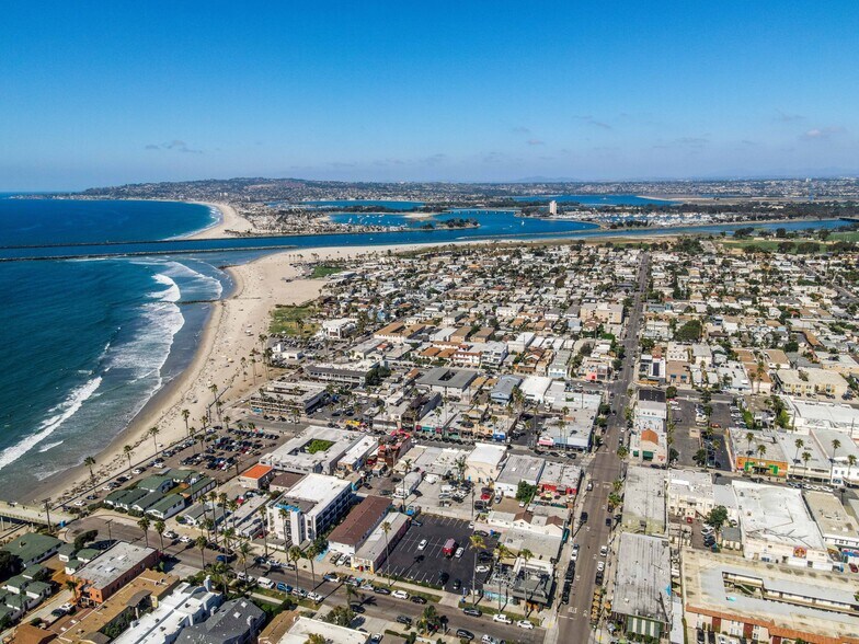 More Photos Of 5064-5066 Niagara Ave, San Diego Apartments For Sale