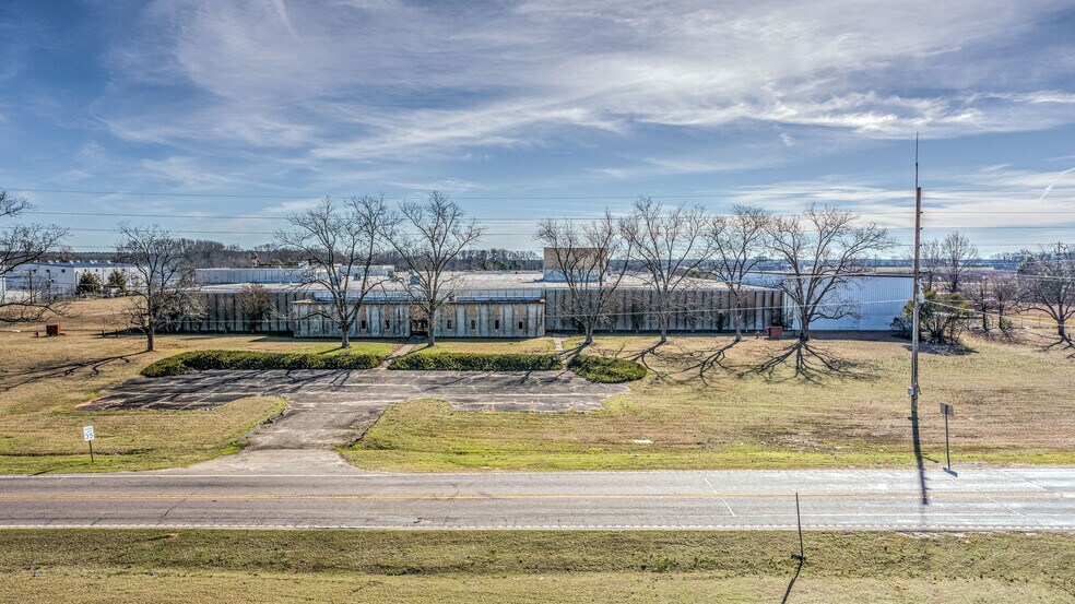 More Photos Of 14 Pine House Rd, Trenton Warehouse For Sale