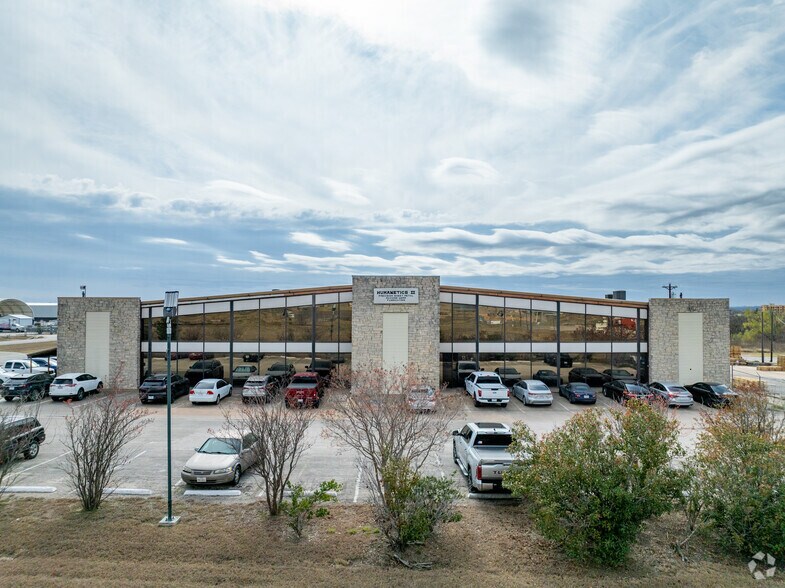 More Photos Of 12918 Beltex Dr, Manor Manufacturing For Sale