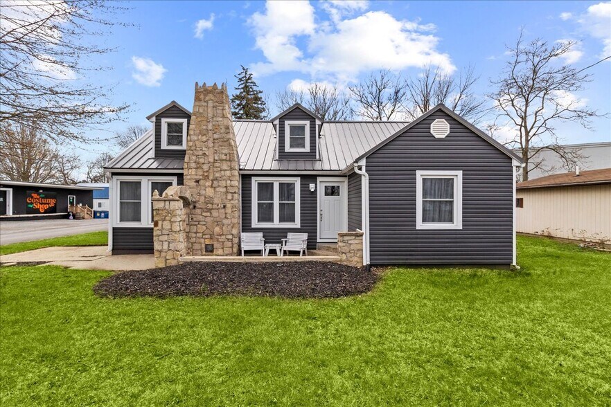 Primary Photo Of 8119 OH-366, Russells Point Medical For Sale