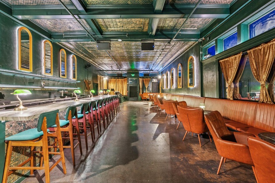 More Photos Of 645 W Grand Ave, Oakland Bar For Sale