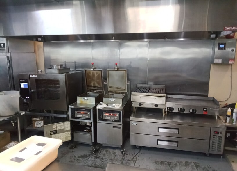 More Photos Of 35242 General Mahone Blvd, Ivor Convenience Store For Sale