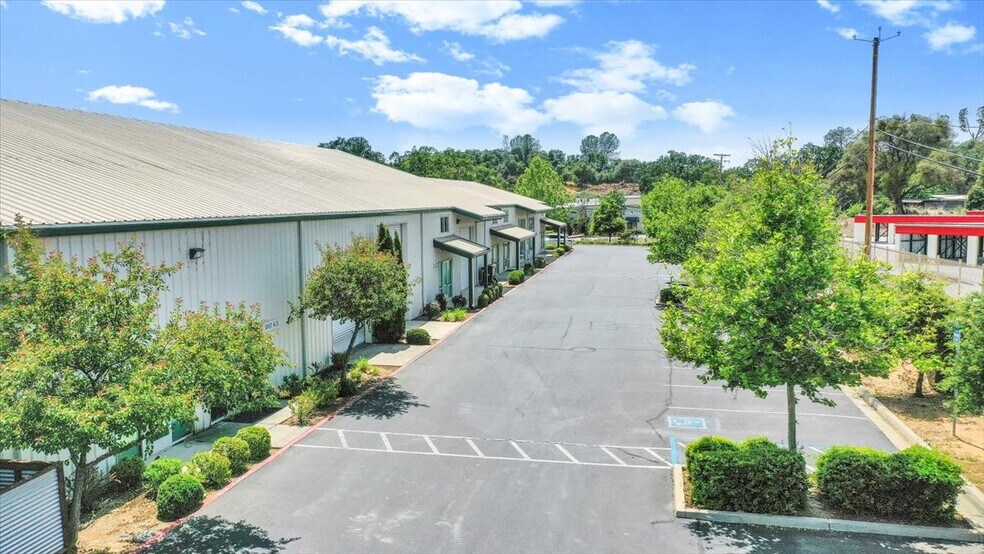 More Photos Of 18851 Microtronics Way, Sonora Warehouse For Sale
