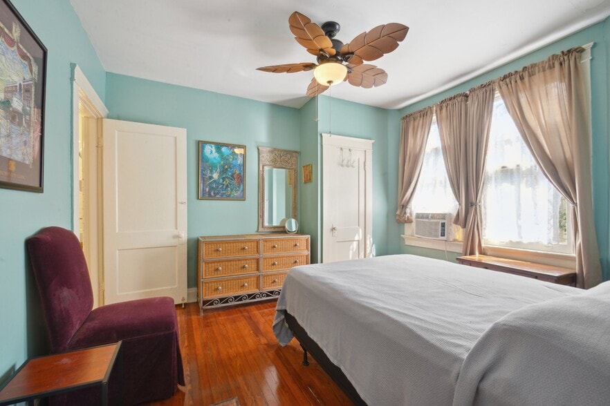 More Photos Of 1730 Prytania St, New Orleans Apartments For Sale