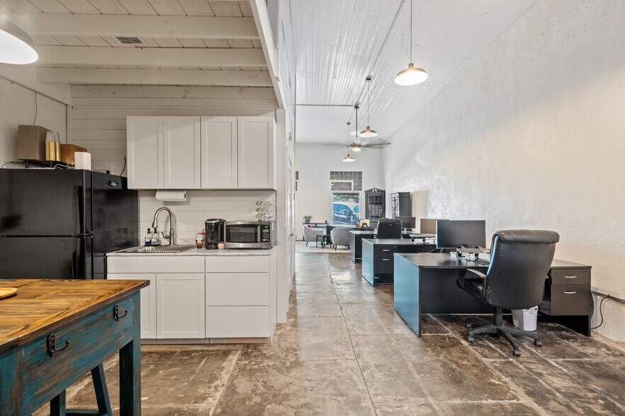 More Photos Of 1116 Austin St, Hempstead Storefront Retail Office For Sale