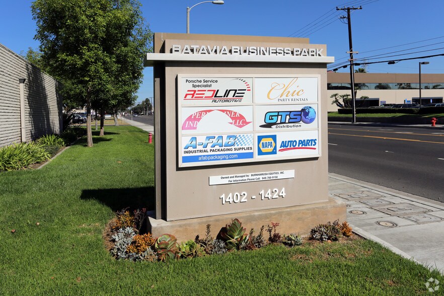 More Photos Of 1402-1408 N Batavia St, Orange Flex For Lease