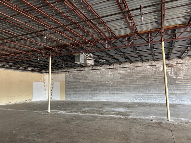 More Photos Of 1234-1246 Us Highway 70 SW, Hickory Unknown For Lease