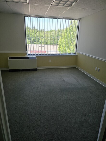 More Photos Of 201 Great Rd, Acton Office For Lease