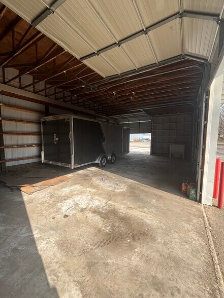 More Photos Of 2629 Prairie St SW, Wyoming Manufacturing For Lease
