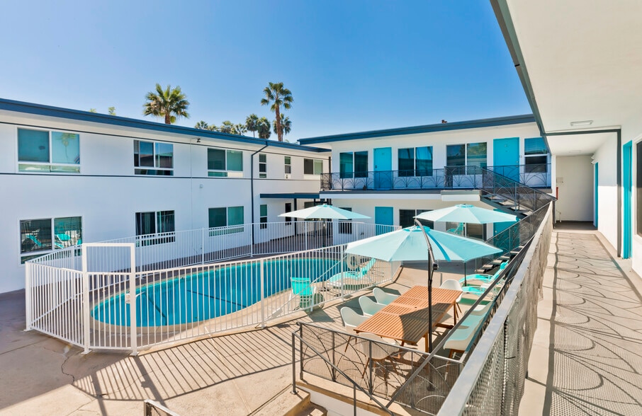 More Photos Of 5005 August St, Los Angeles Apartments For Sale