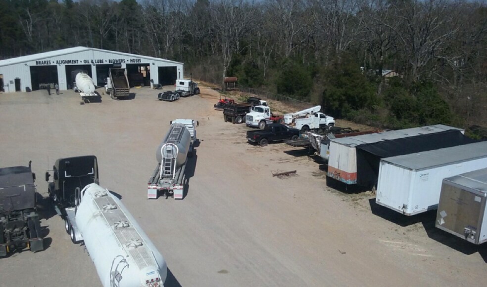 More Photos Of 15844 State Highway 31 W, Tyler Truck Terminal For Lease
