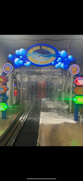 More Photos Of 35481 Harper Ave, Clinton Township Carwash For Sale