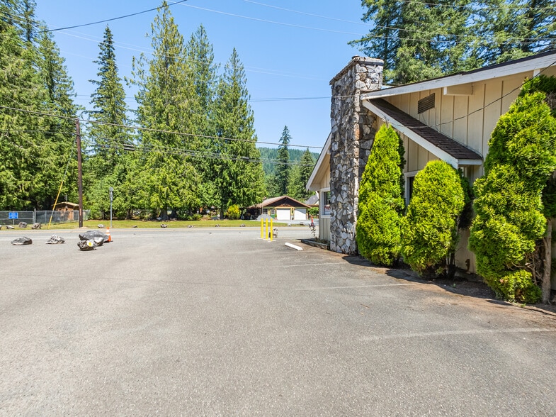 More Photos Of 7461 MT Baker Hwy, Deming Restaurant For Sale