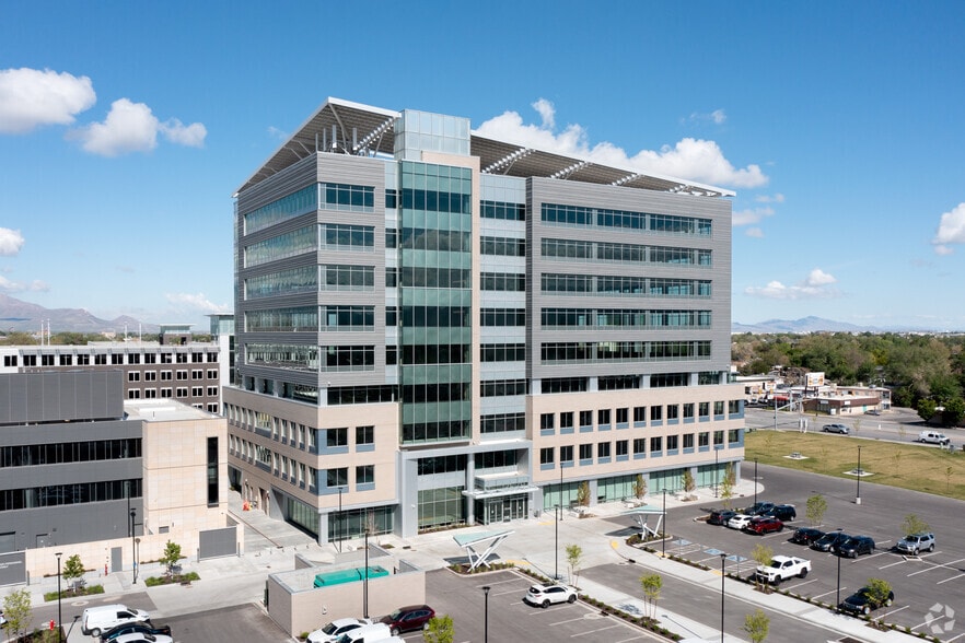 More Photos Of 3535 S Market St, West Valley City Office For Lease