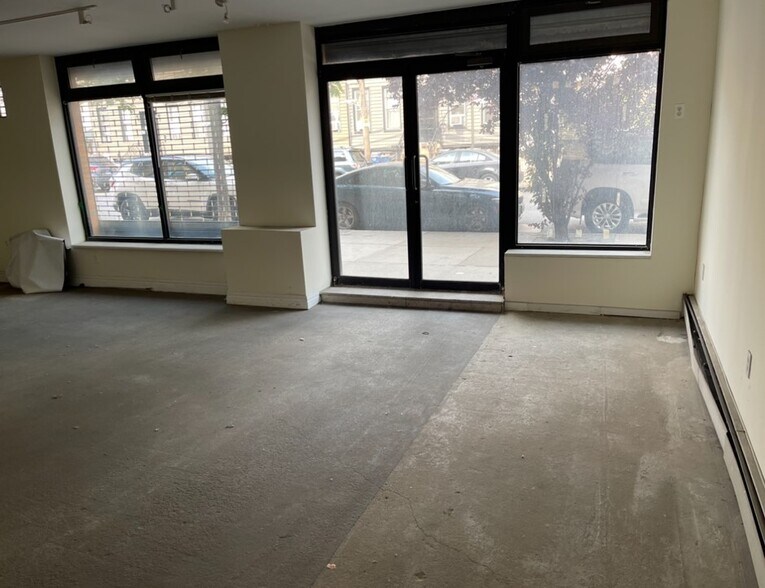 More Photos Of 99 Kingsland Ave, Brooklyn Apartments For Lease