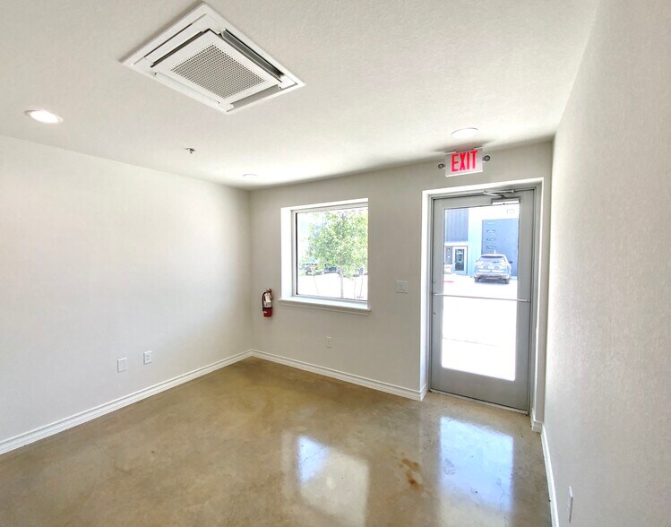 More Photos Of 1304 Leander Dr, Leander Industrial For Sale