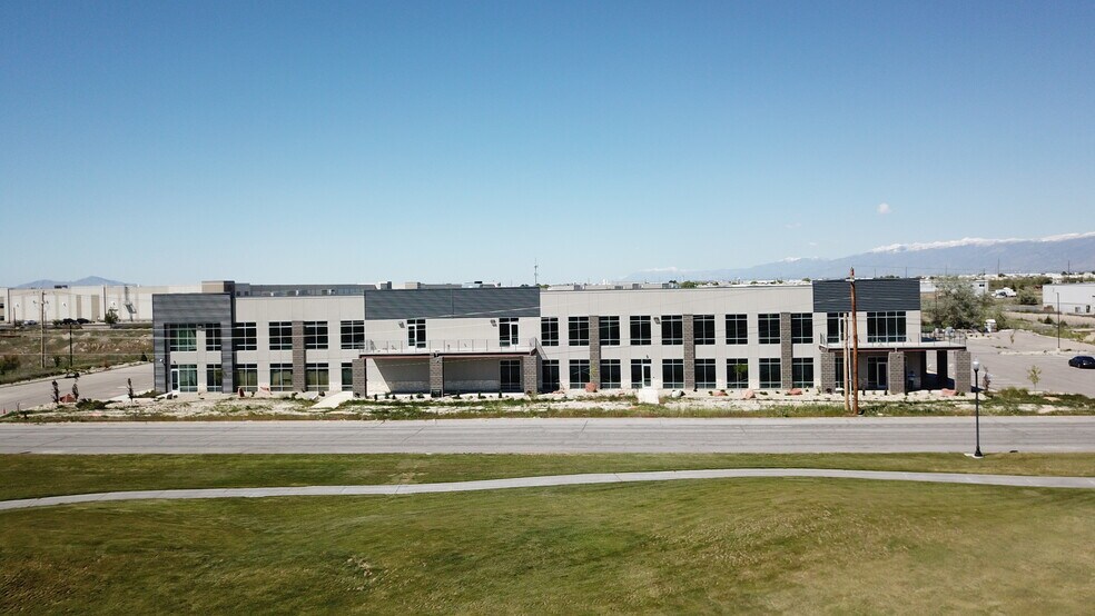 More Photos Of 4158 Links Dr, West Valley City Industrial For Lease