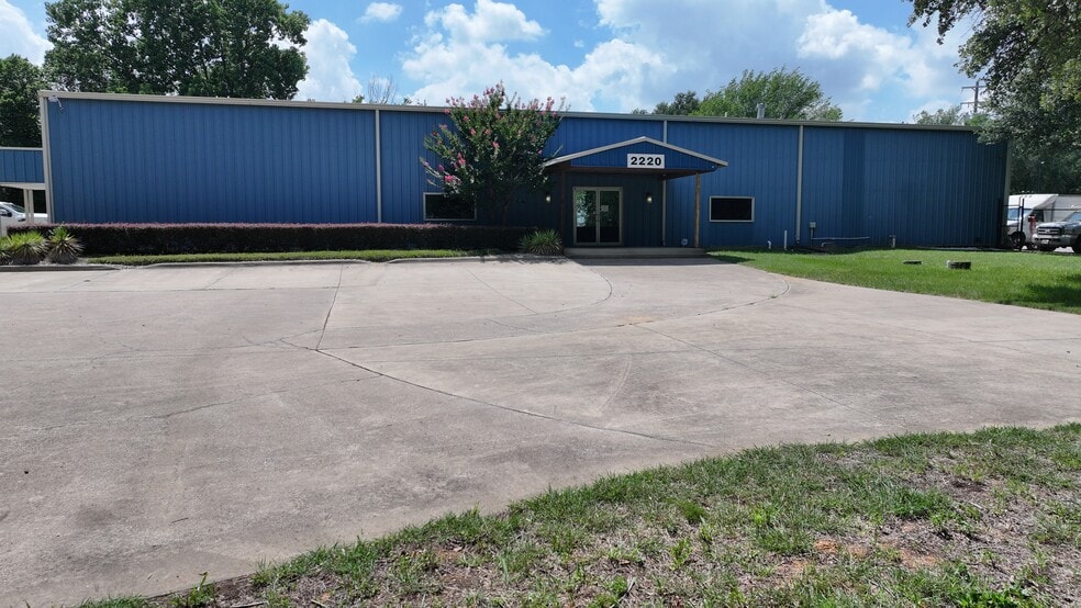 Primary Photo Of 2220 S Burleson Blvd, Burleson Warehouse For Sale
