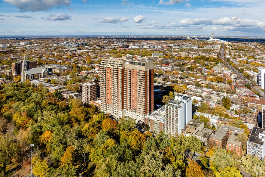 More Photos Of 3535 Av Papineau, Montréal Apartments For Sale
