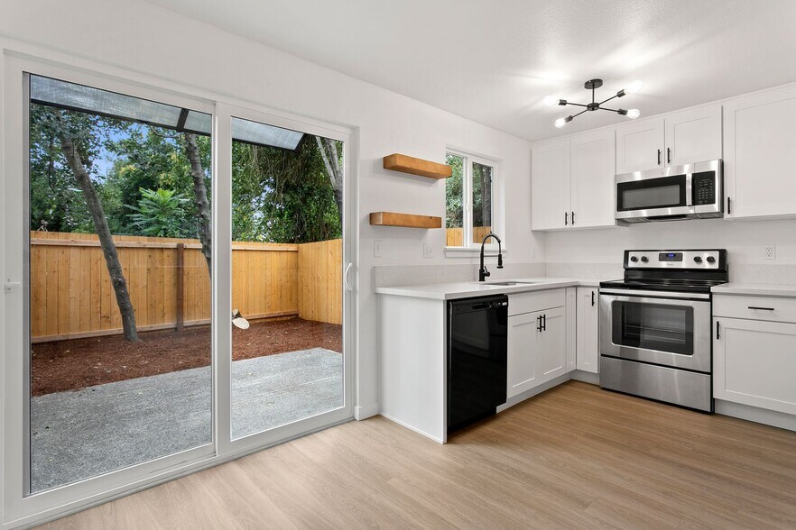 More Photos Of 3254 SE 90th Pl, Portland Apartments For Sale