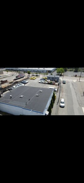 More Photos Of 190 Crescent Ave, Chelsea Auto Repair For Sale