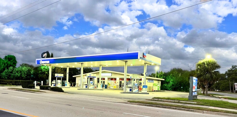 Primary Photo Of 1904 S Patrick Dr, Indian Harbour Beach Service Station For Sale