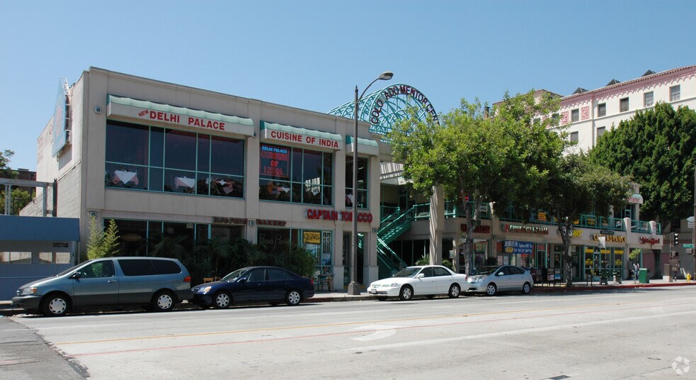 More Photos Of 950 E Colorado Blvd, Pasadena Restaurant For Lease