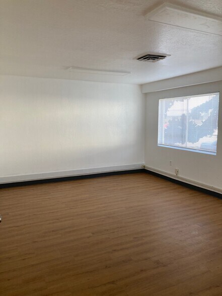 More Photos Of 2196 American Ave, Hayward Warehouse For Lease