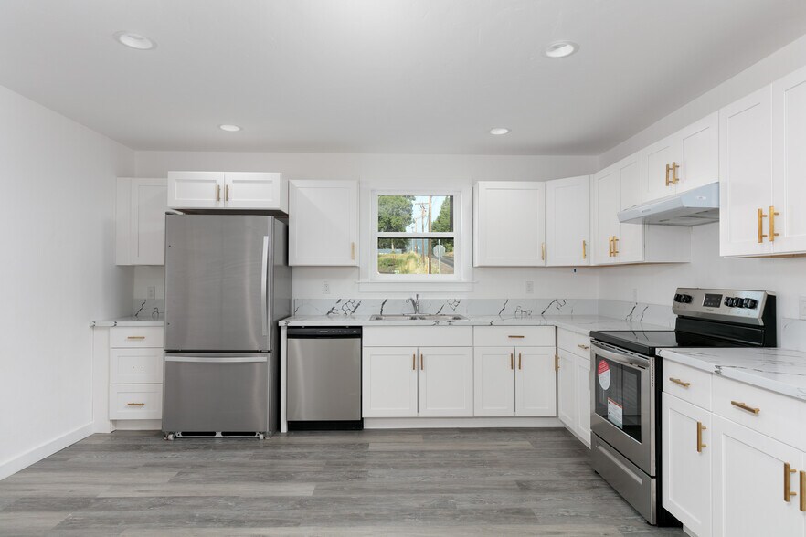 More Photos Of 3061 Odell Hwy, Hood River Specialty For Sale