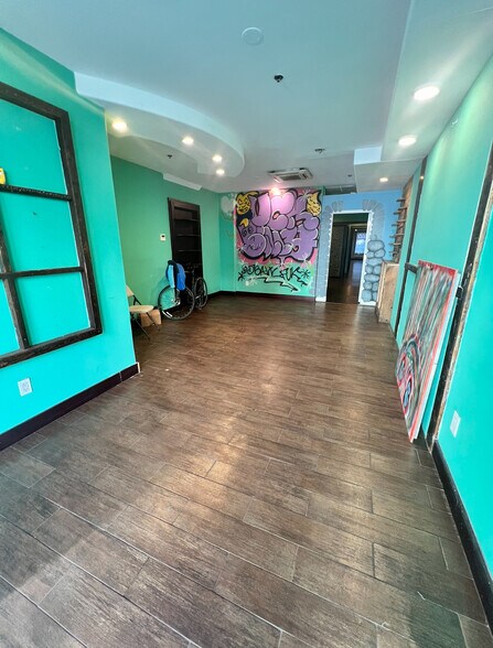 More Photos Of 605-607 Manhattan Ave, Brooklyn Apartments For Lease