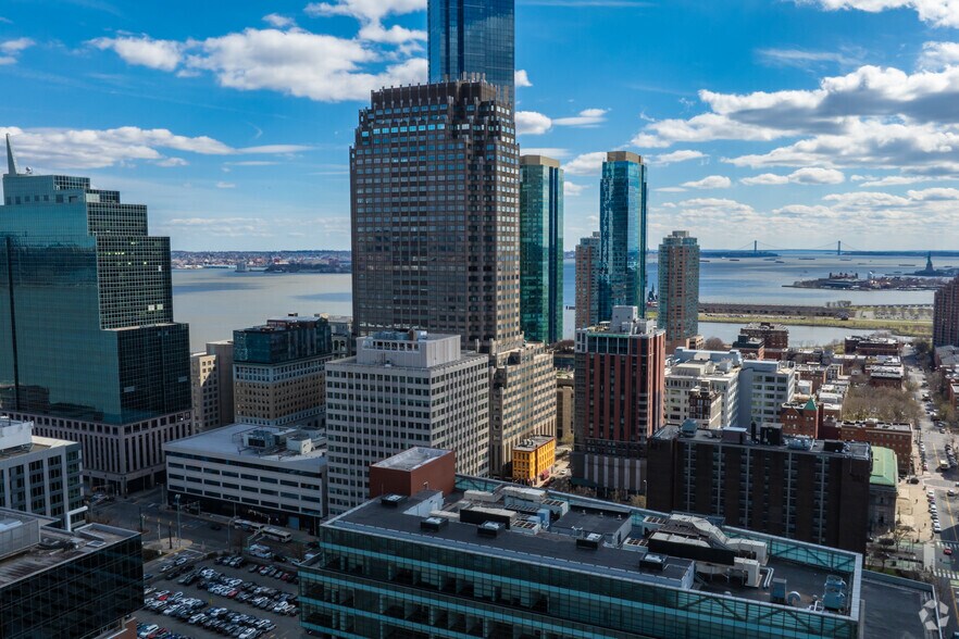 More Photos Of 101 Hudson St, Jersey City Medical For Lease