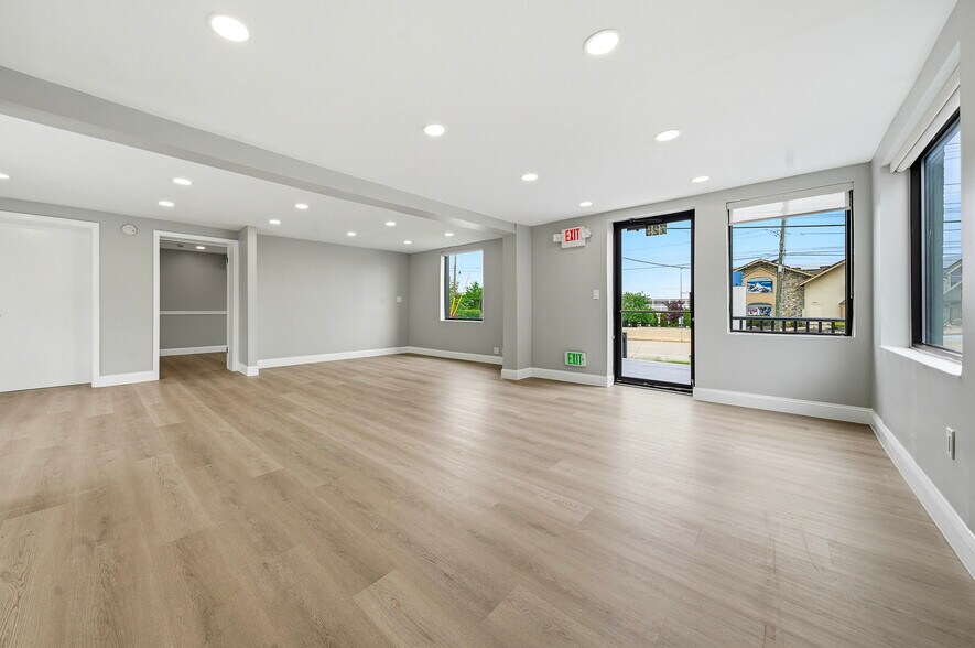 More Photos Of 729 Dekalb Pike, King Of Prussia Office For Lease