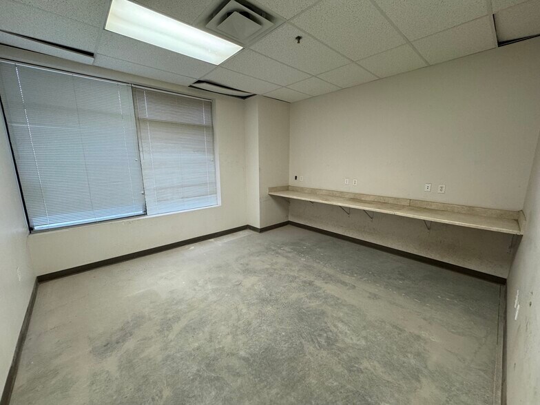 More Photos Of 6949 S High Tech Dr, Midvale Office For Lease