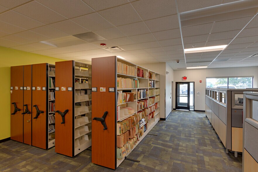 More Photos Of 1313 Us Highway 160 E, Monte Vista Office For Sale