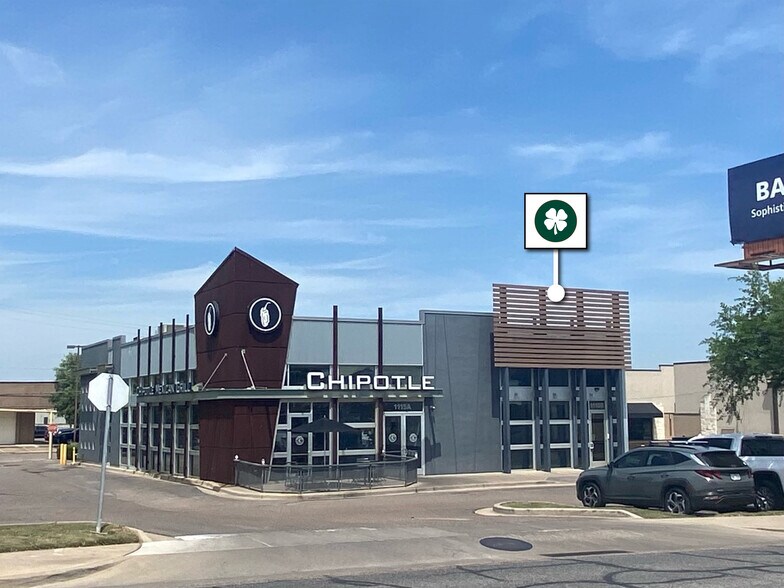 More Photos Of 1115B N Valley Mills Dr, Waco Storefront For Lease