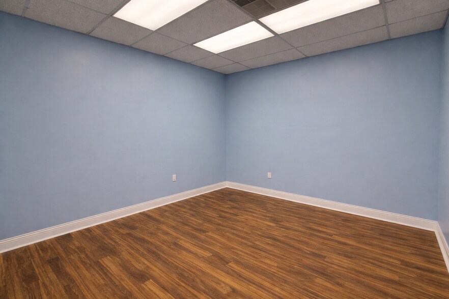 More Photos Of 31-33 Murray Guard Dr, Jackson Office For Lease