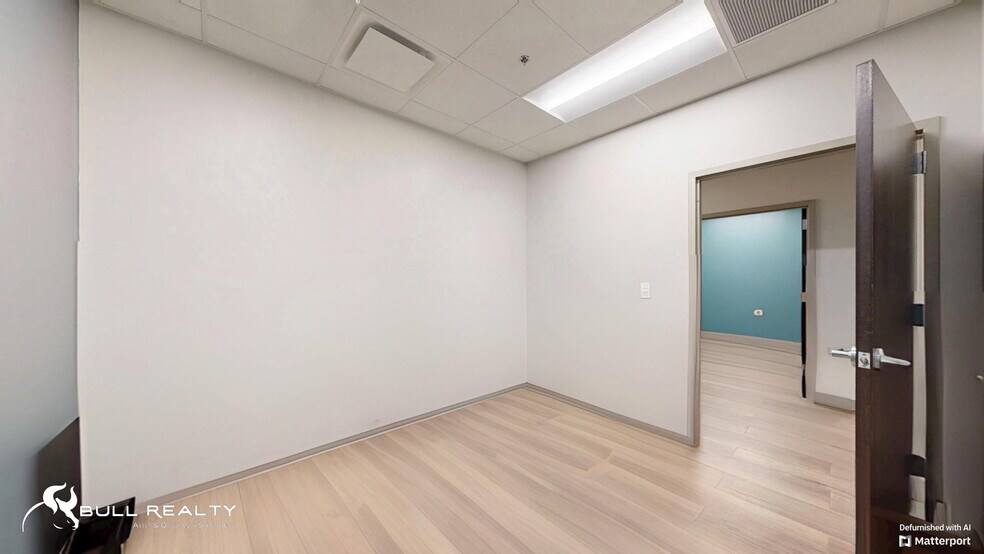 More Photos Of 34 Upper Riverdale Rd, Riverdale Medical For Lease